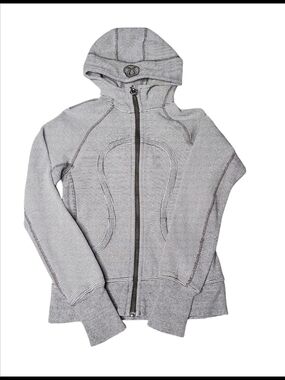 Lululemon Scuba Hoodie*Microstripe
Sidewalk / Silver